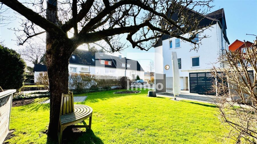 Modernisiertes Ein- bis Zweifamilienhaus mit Maisonettebereich in Traumlage - Gartenbereich / Terrasse